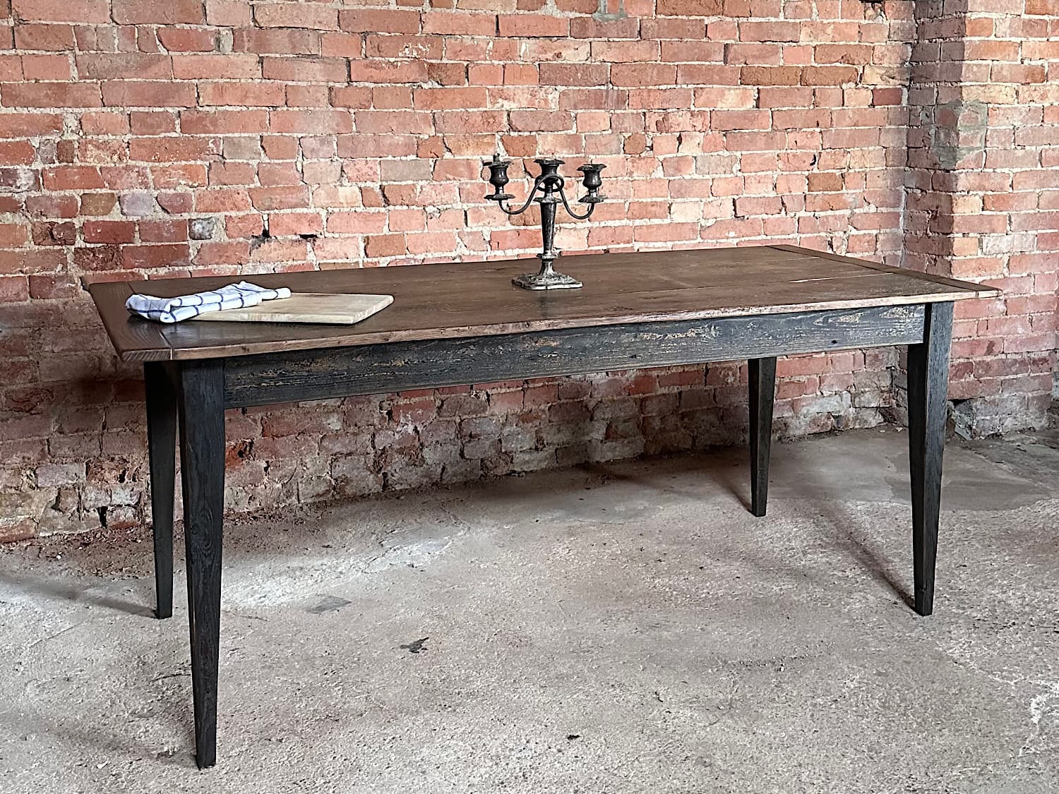 Period Oak Dining Table with Square Tapering Legs
